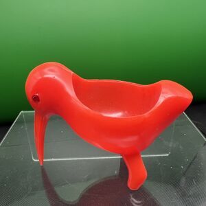 Fun Vintage KIWI BIRD red Plastic egg cupHong Kong